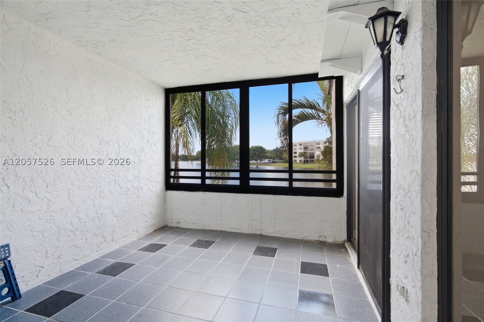 11444 NW 10th St #11444, Pembroke Pines FL 33026