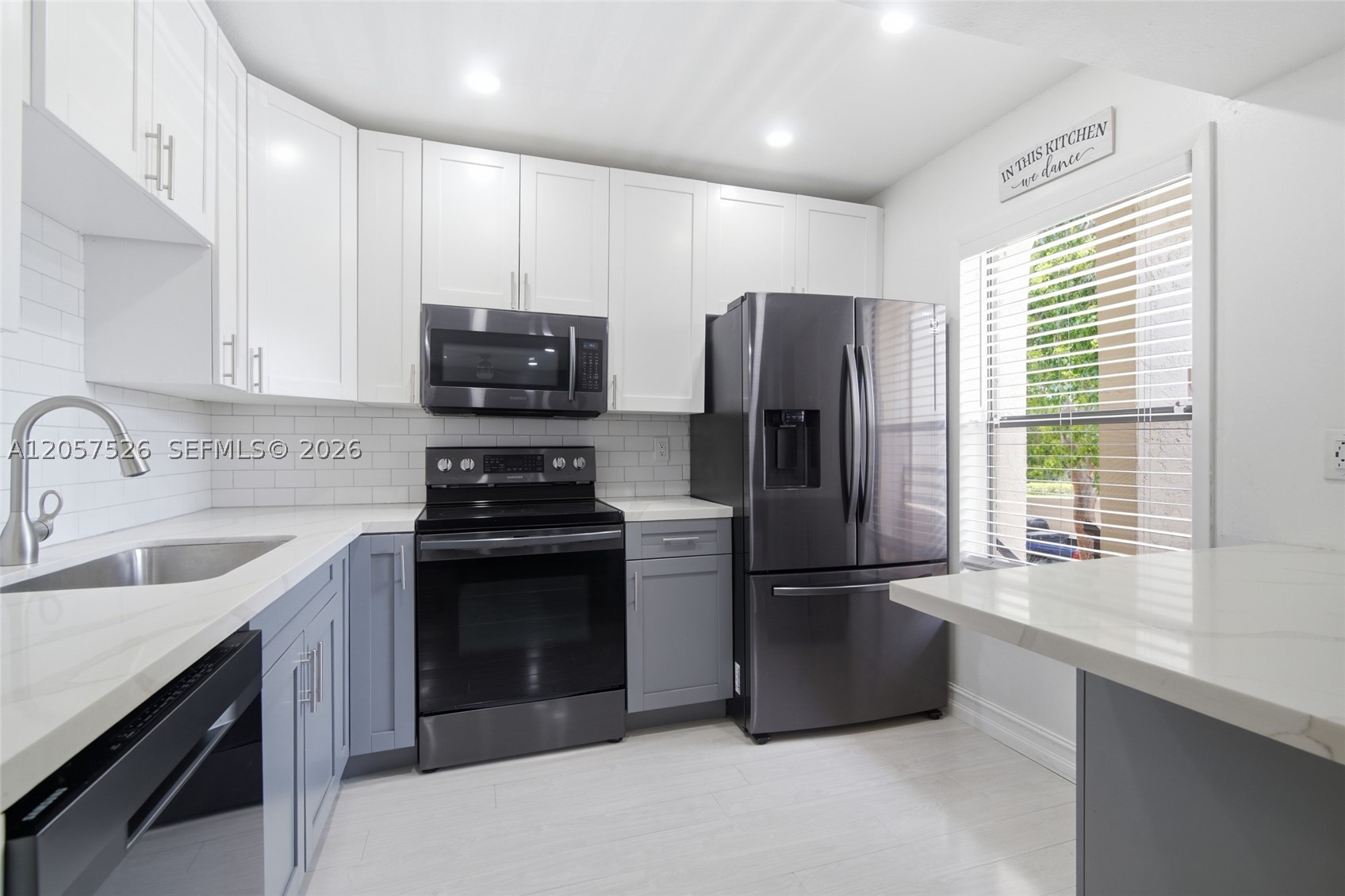 11444 NW 10th St #11444, Pembroke Pines FL 33026