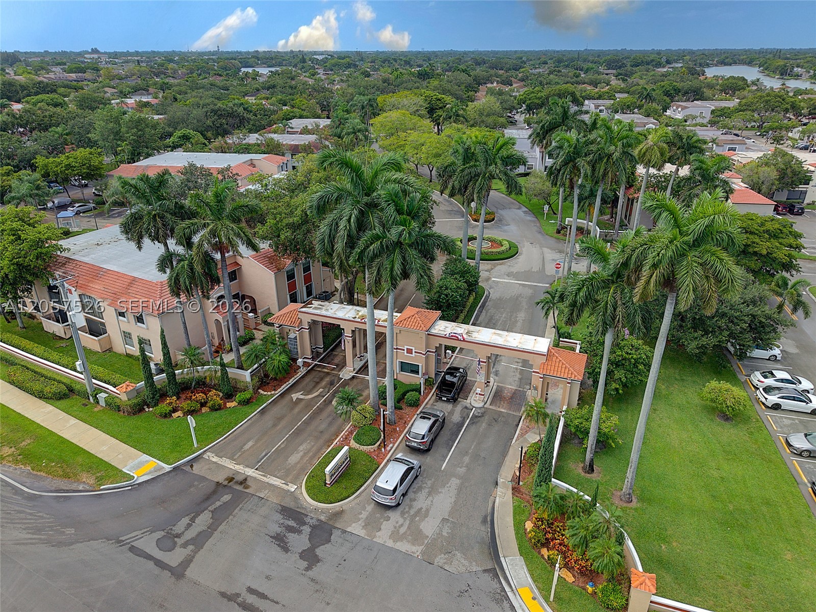 11444 NW 10th St #11444, Pembroke Pines FL 33026