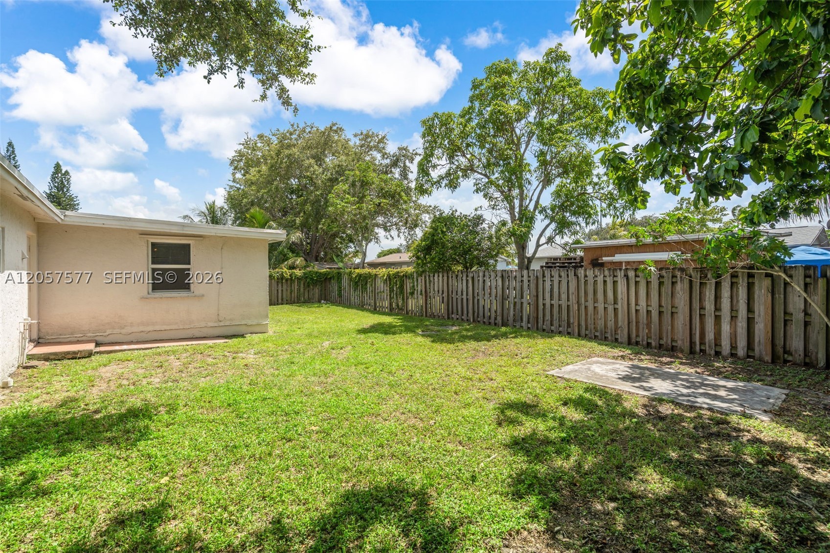 405 SW 77th Ave, North Lauderdale FL 33068