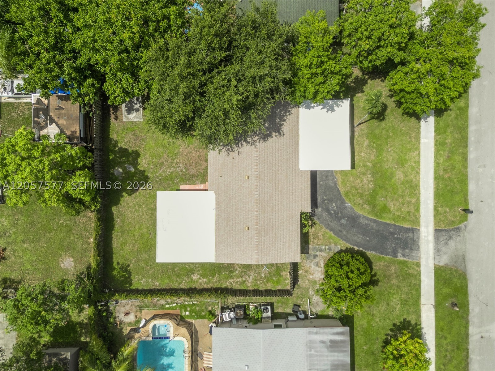 405 SW 77th Ave, North Lauderdale FL 33068