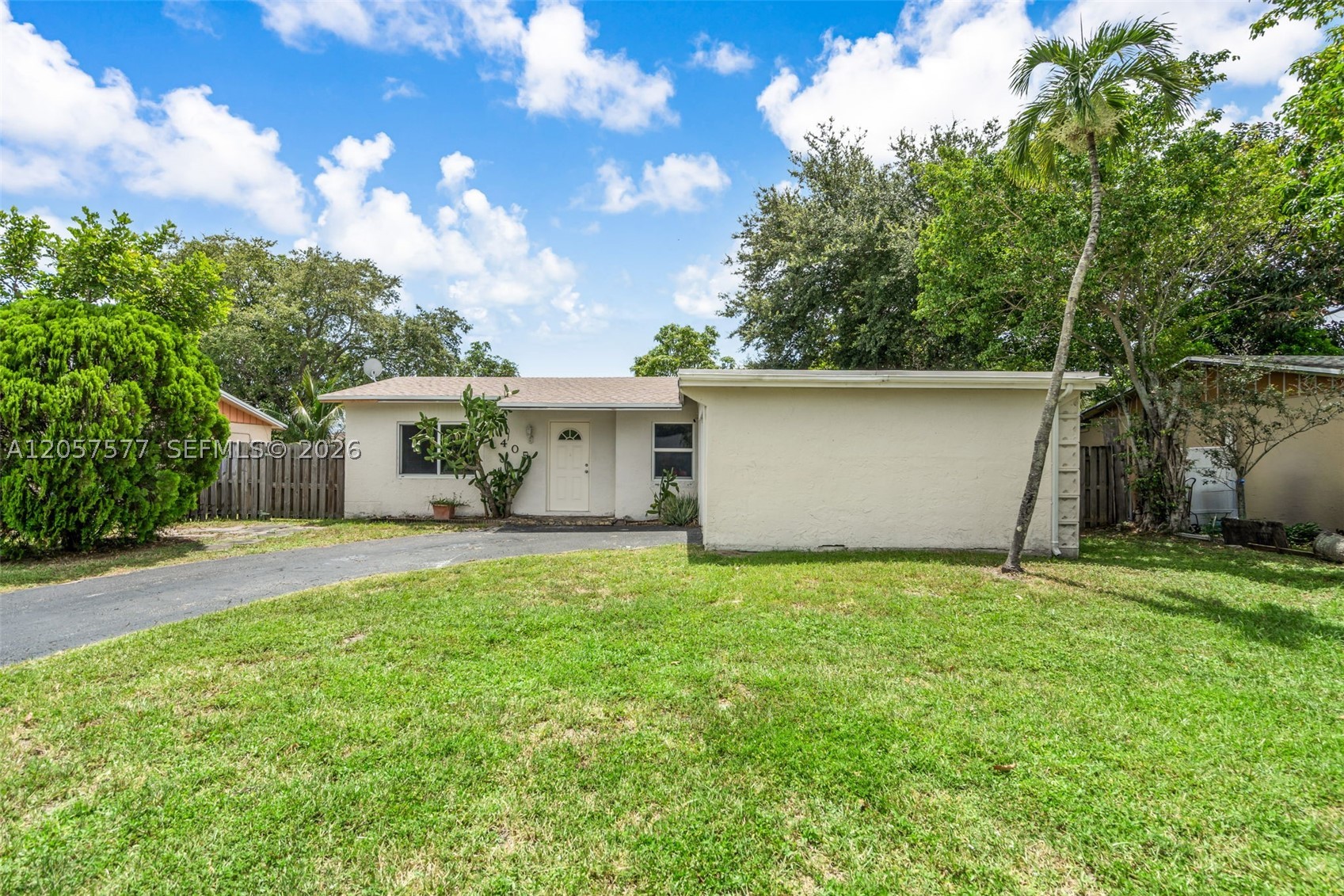 405 SW 77th Ave, North Lauderdale FL 33068