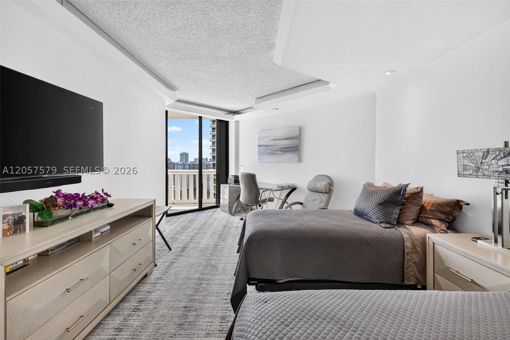 3000 Island Blvd #2506, Aventura FL 33160