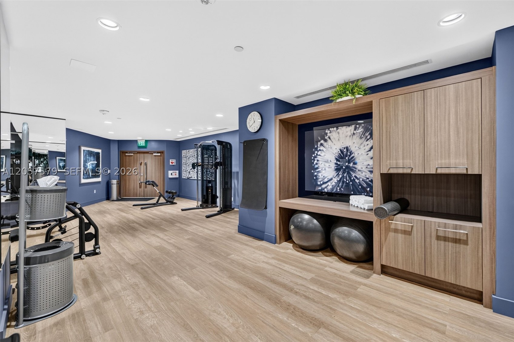 3000 Island Blvd #2506, Aventura FL 33160