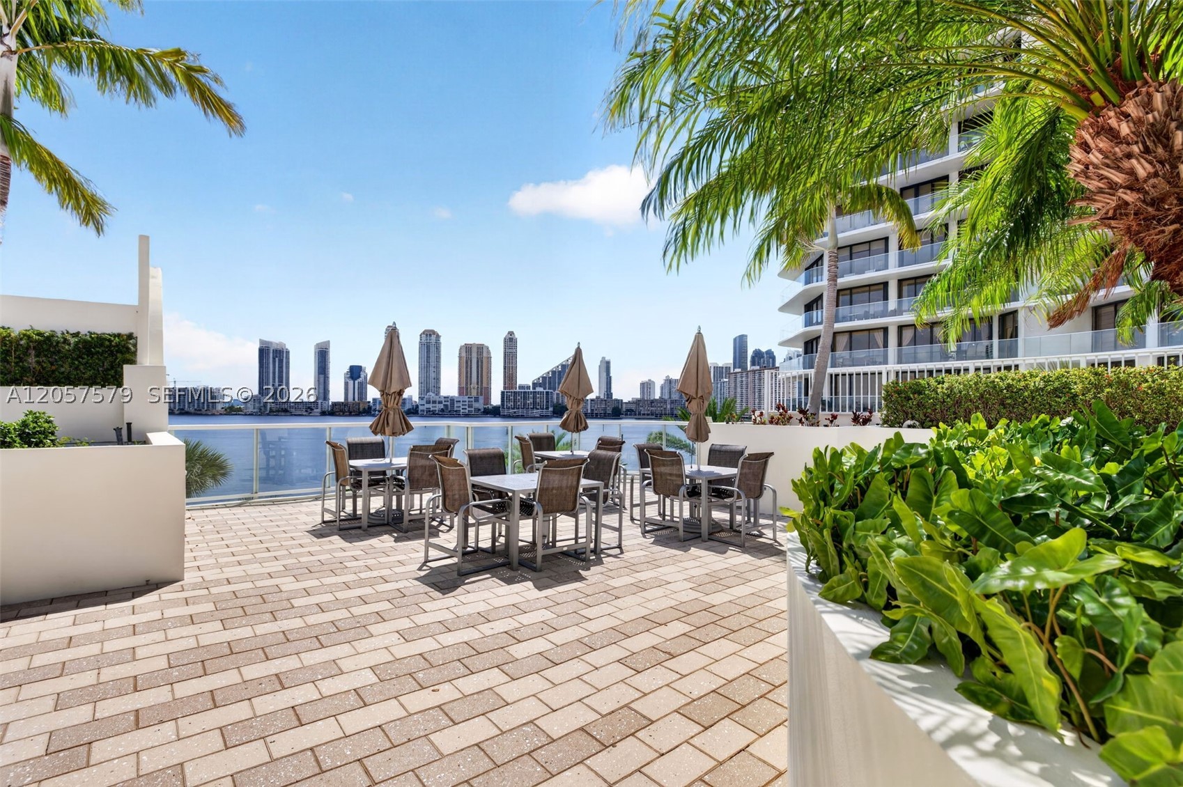 3000 Island Blvd #2506, Aventura FL 33160