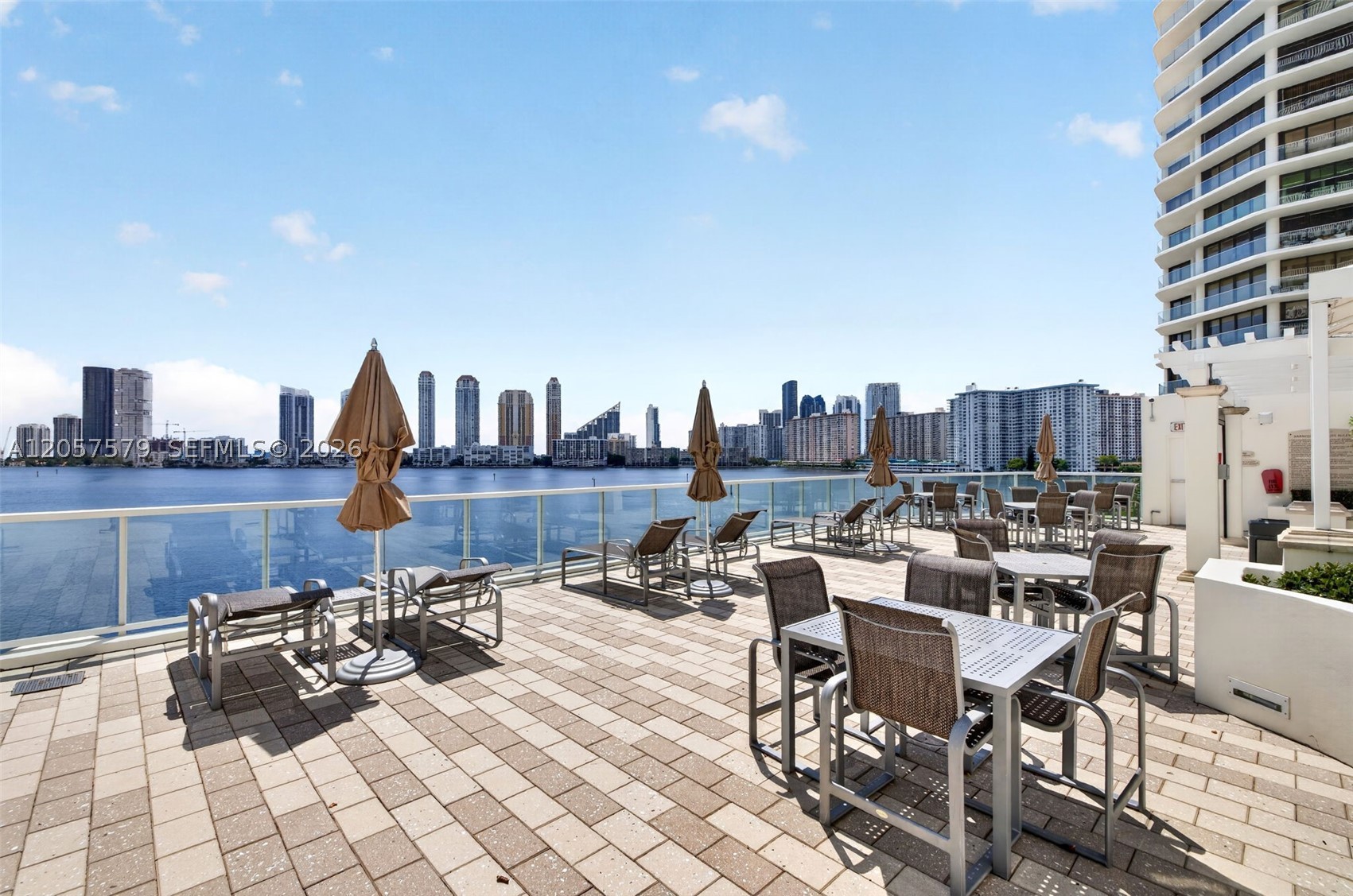 3000 Island Blvd #2506, Aventura FL 33160