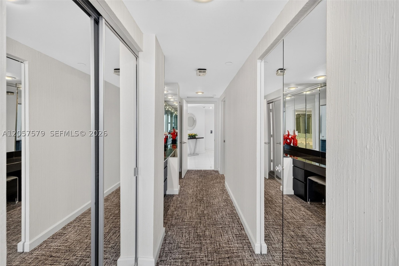3000 Island Blvd #2506, Aventura FL 33160