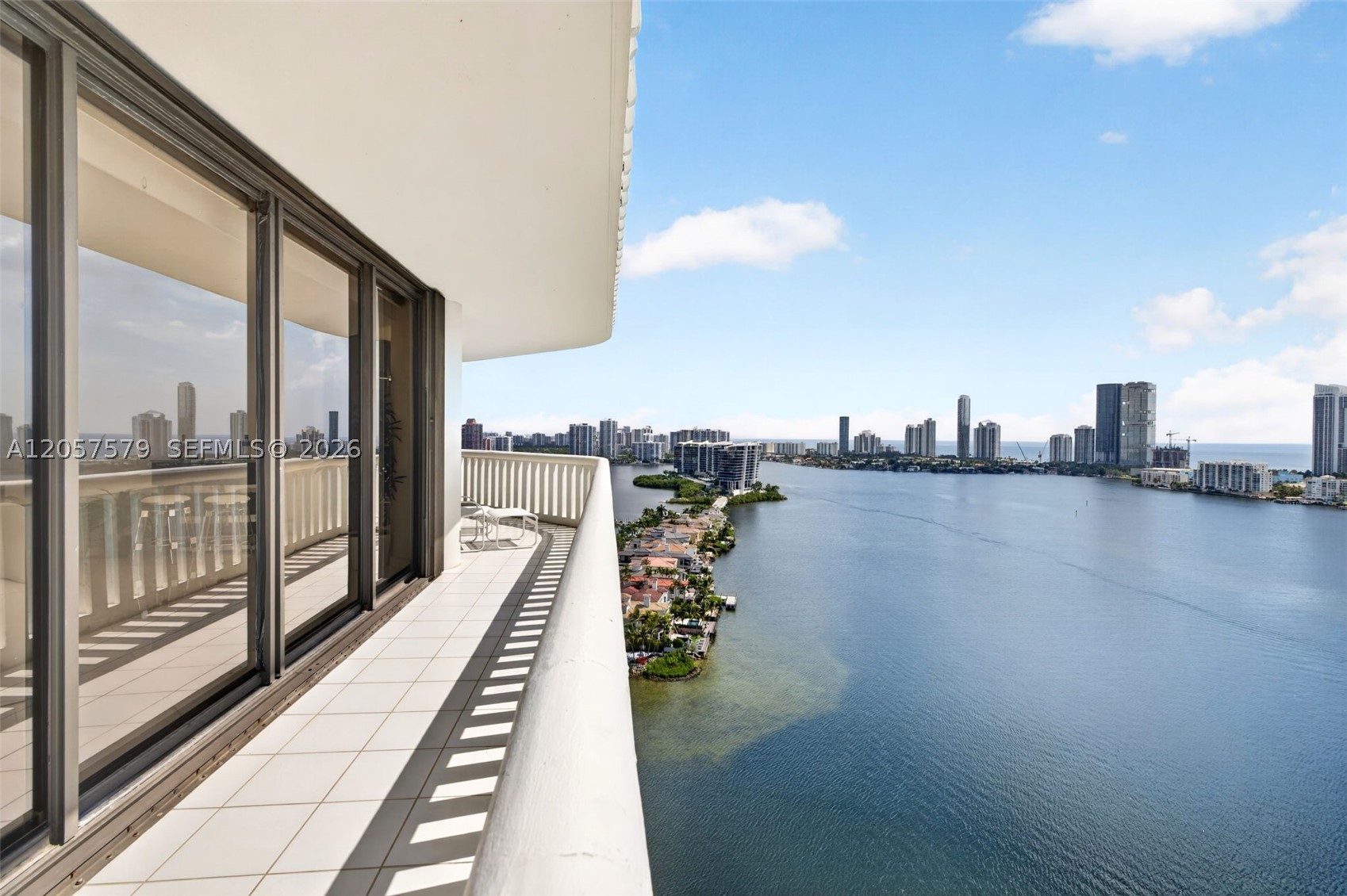 3000 Island Blvd #2506, Aventura FL 33160