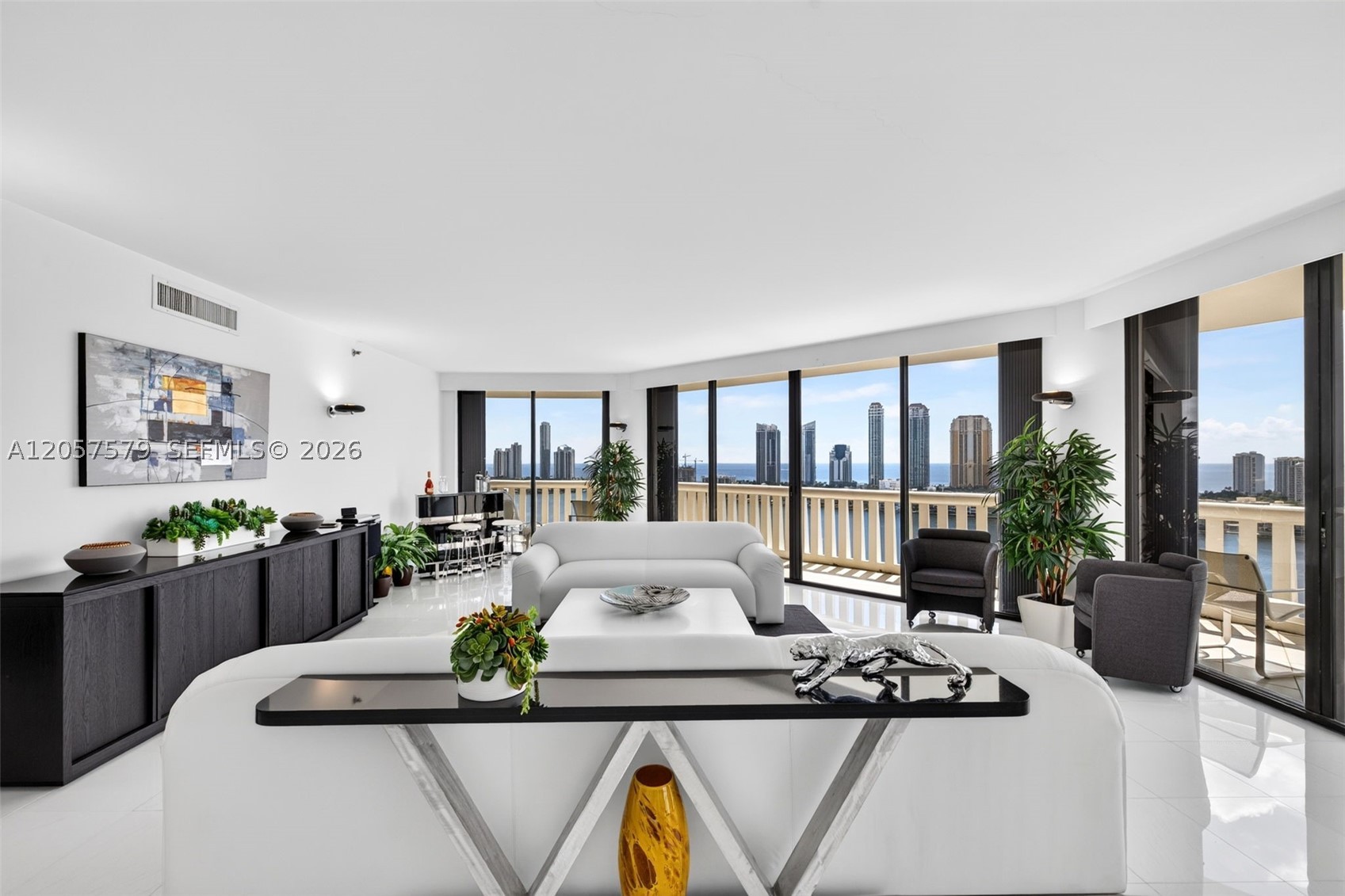 3000 Island Blvd #2506, Aventura FL 33160
