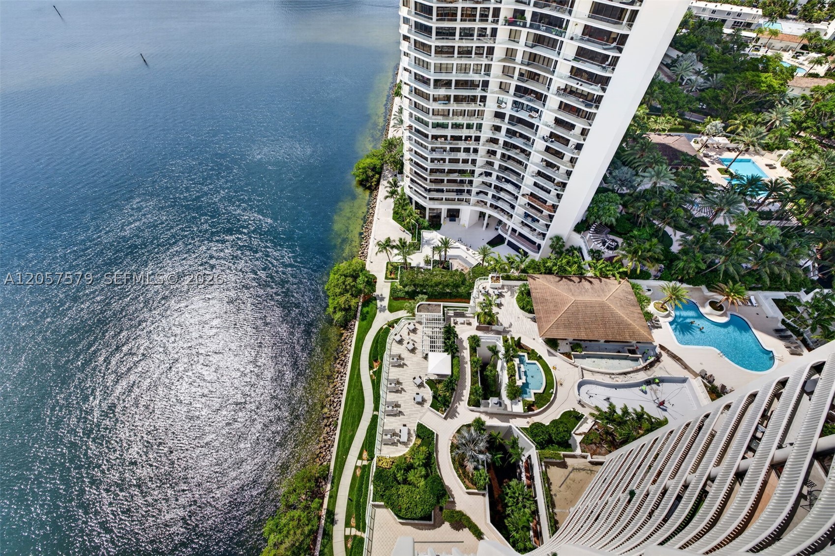 3000 Island Blvd #2506, Aventura FL 33160