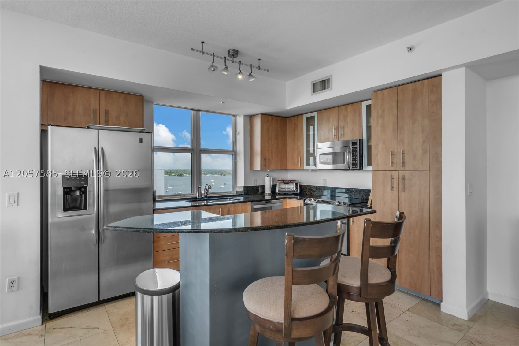 7900 Harbor Island Dr #1126, North Bay Village FL 33141