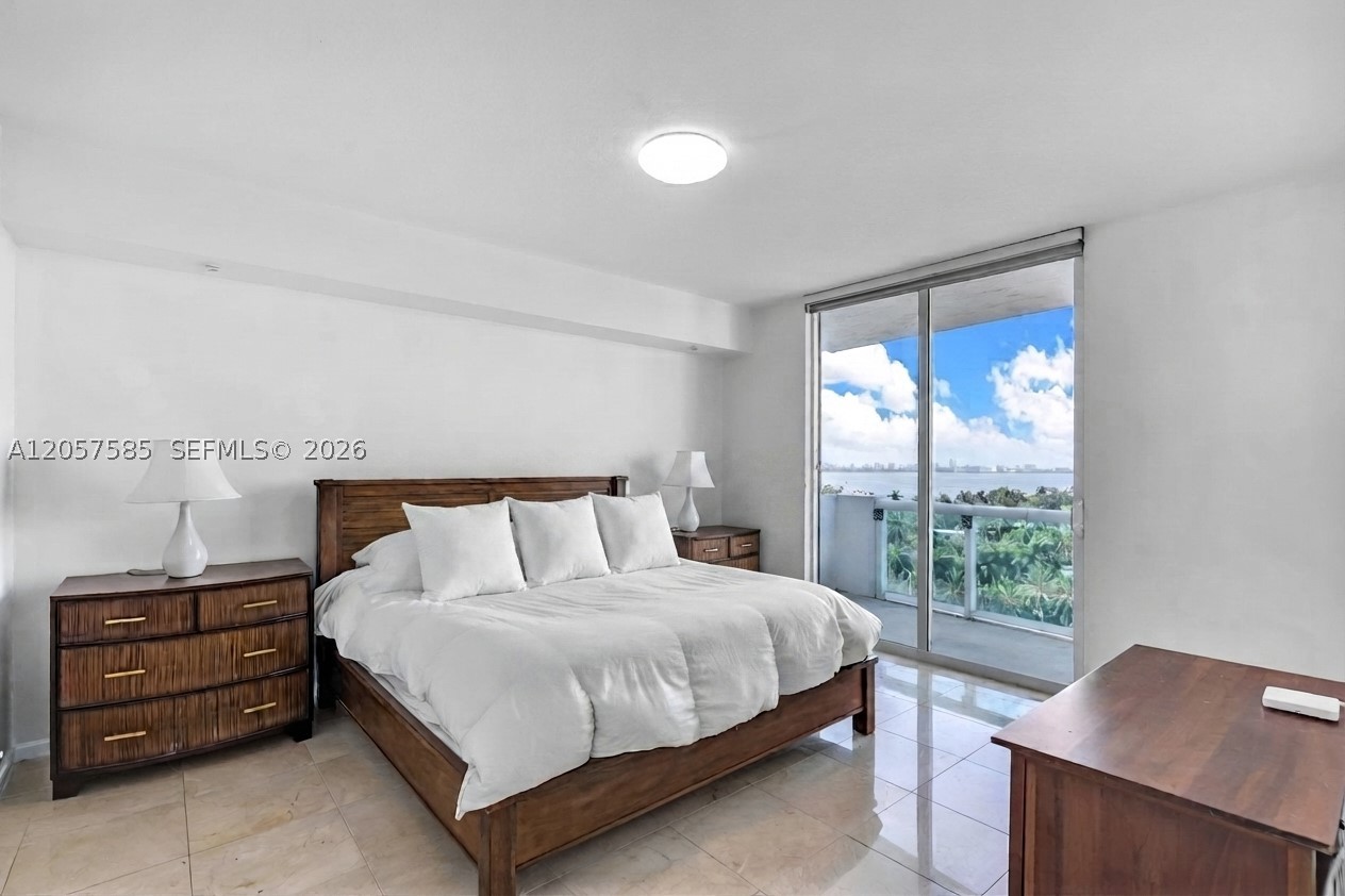 7900 Harbor Island Dr #1126, North Bay Village FL 33141