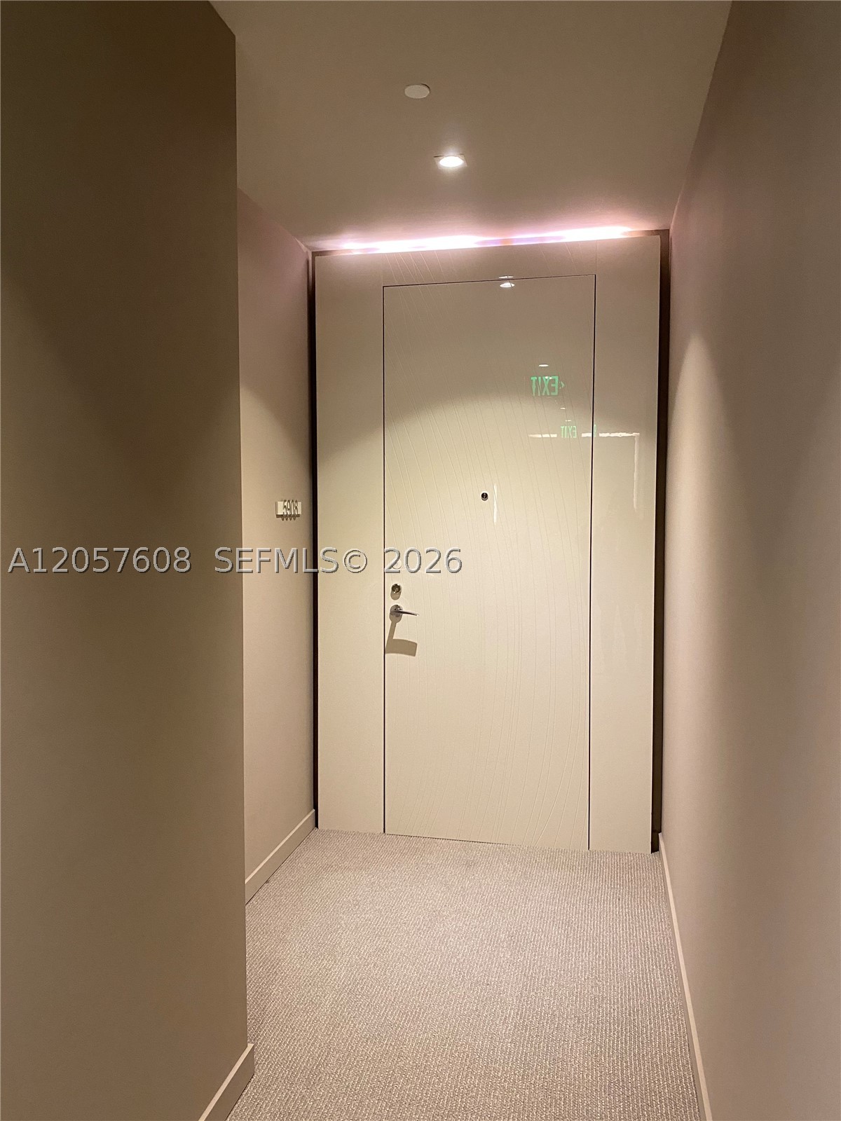 1000 Brickell Plaza #PH5907, Miami FL 33131