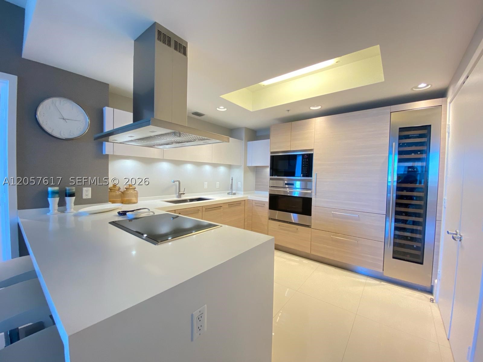17301 Biscayne Blvd #1808, North Miami Beach FL 33160