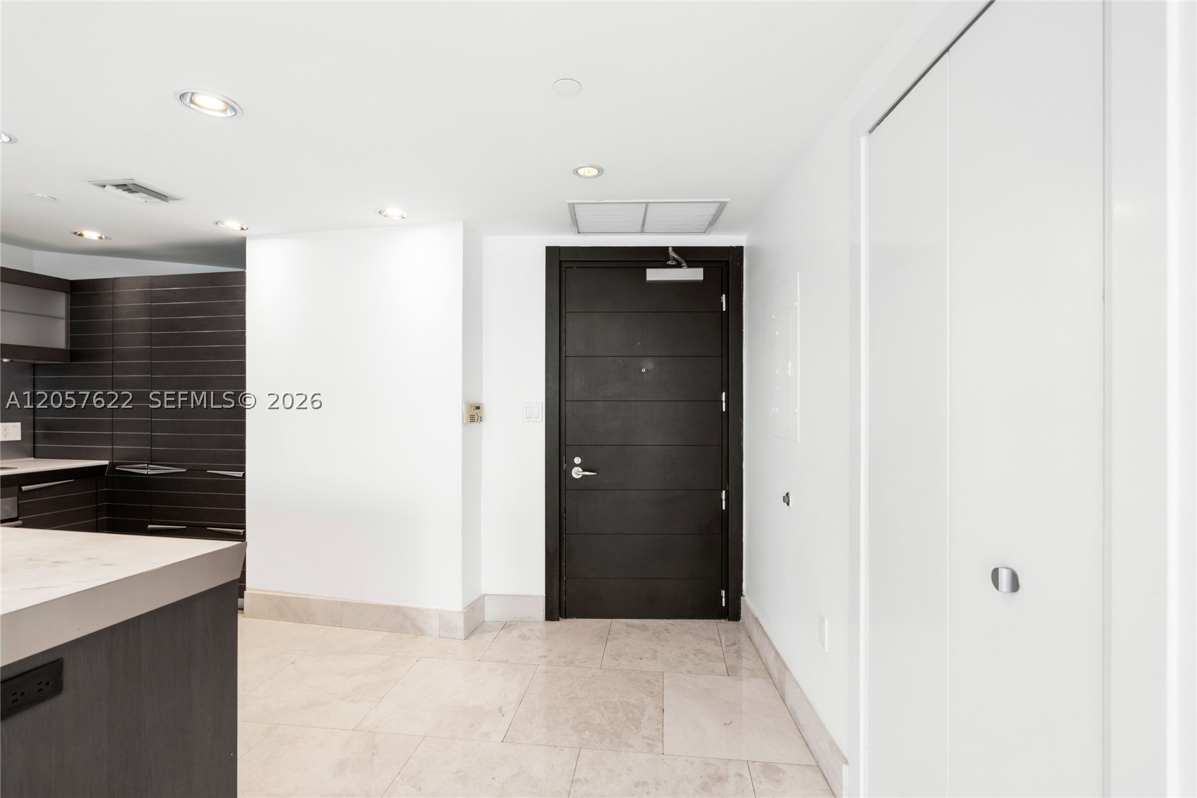 200 Biscayne Boulevard Way #4004, Miami FL 33131
