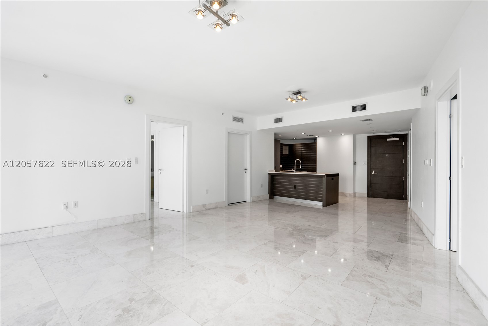 200 Biscayne Boulevard Way #4004, Miami FL 33131