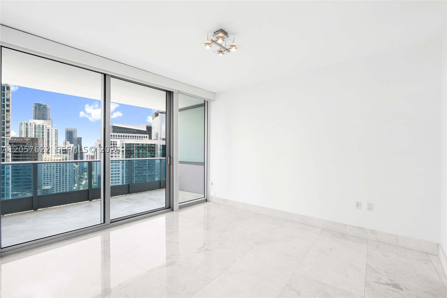 200 Biscayne Boulevard Way #4004, Miami FL 33131