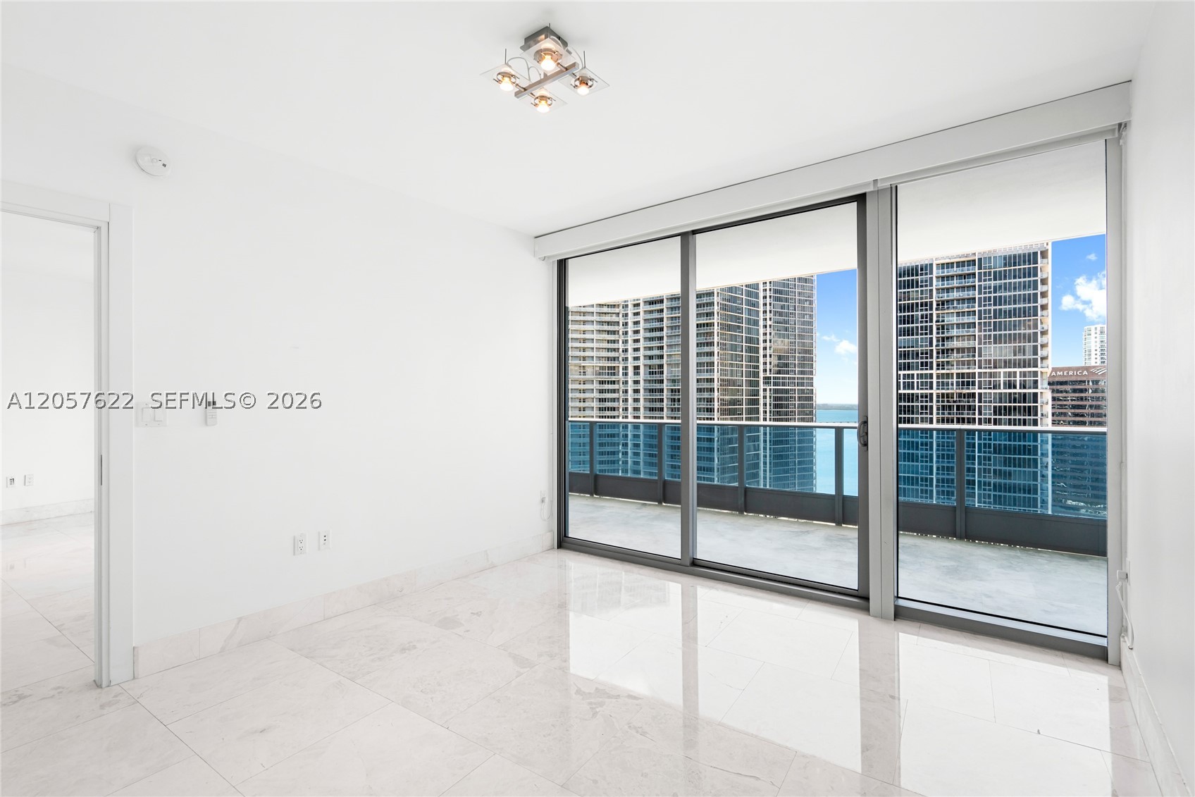 200 Biscayne Boulevard Way #4004, Miami FL 33131