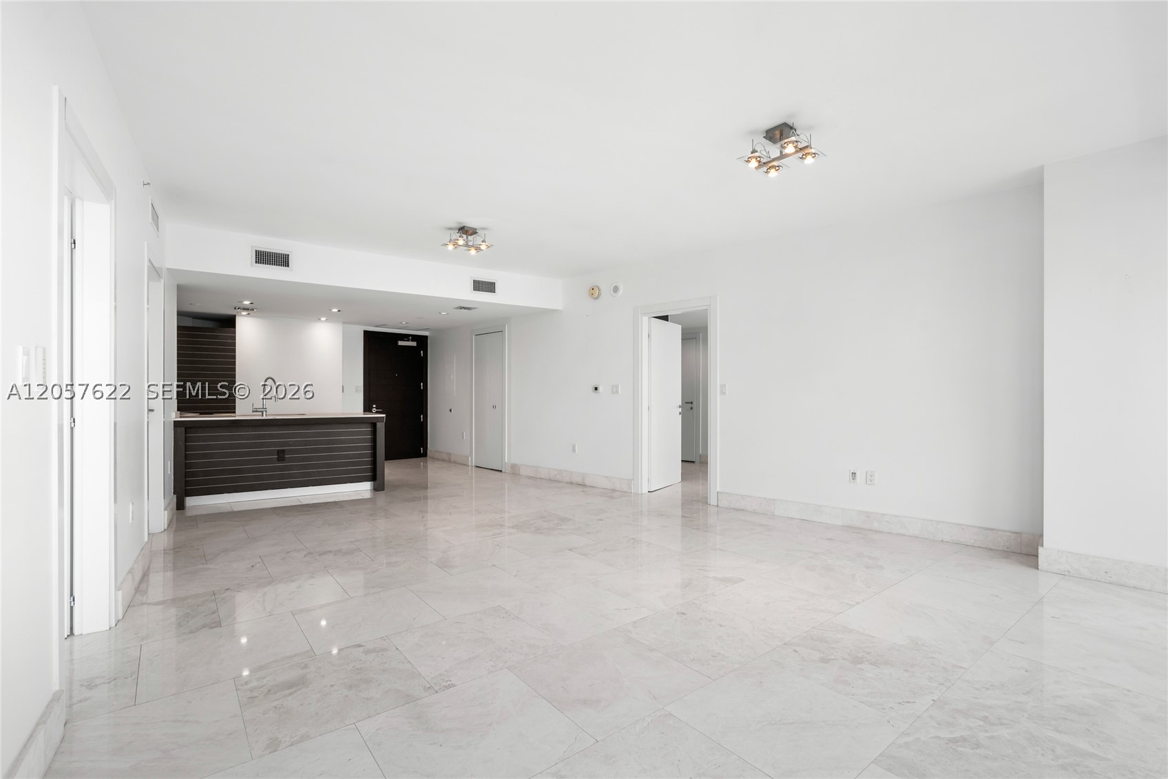 200 Biscayne Boulevard Way #4004, Miami FL 33131
