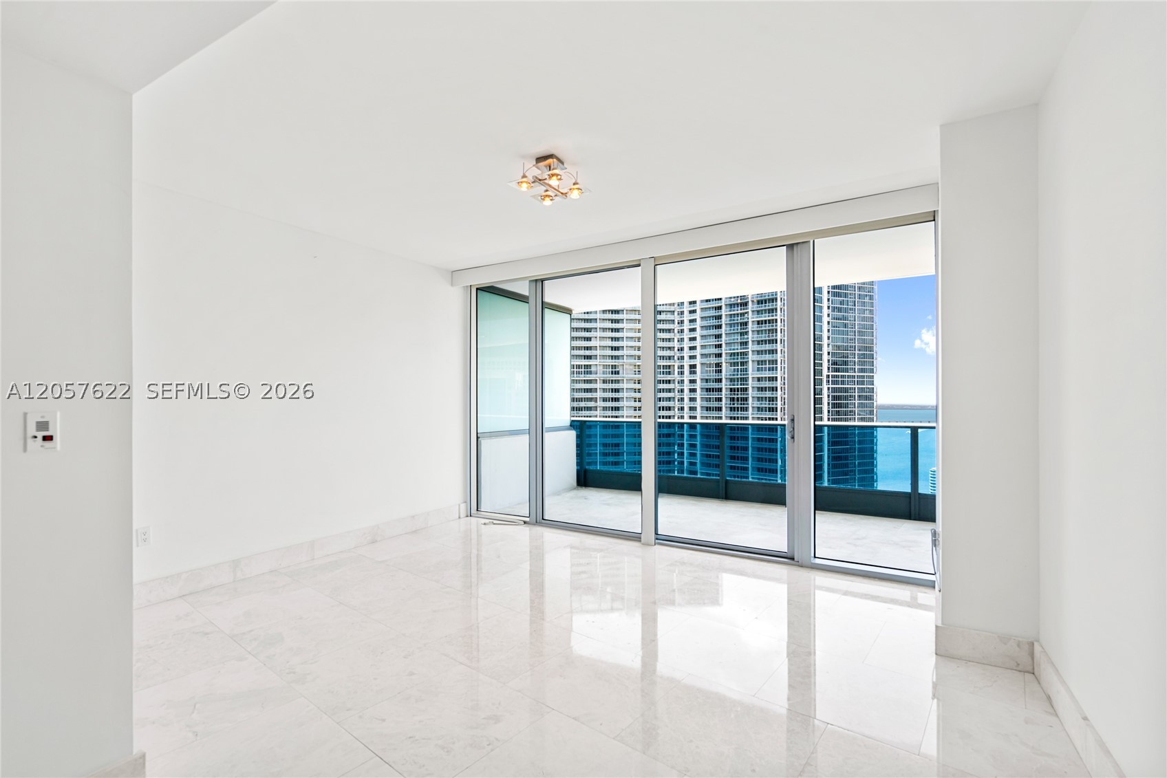 200 Biscayne Boulevard Way #4004, Miami FL 33131