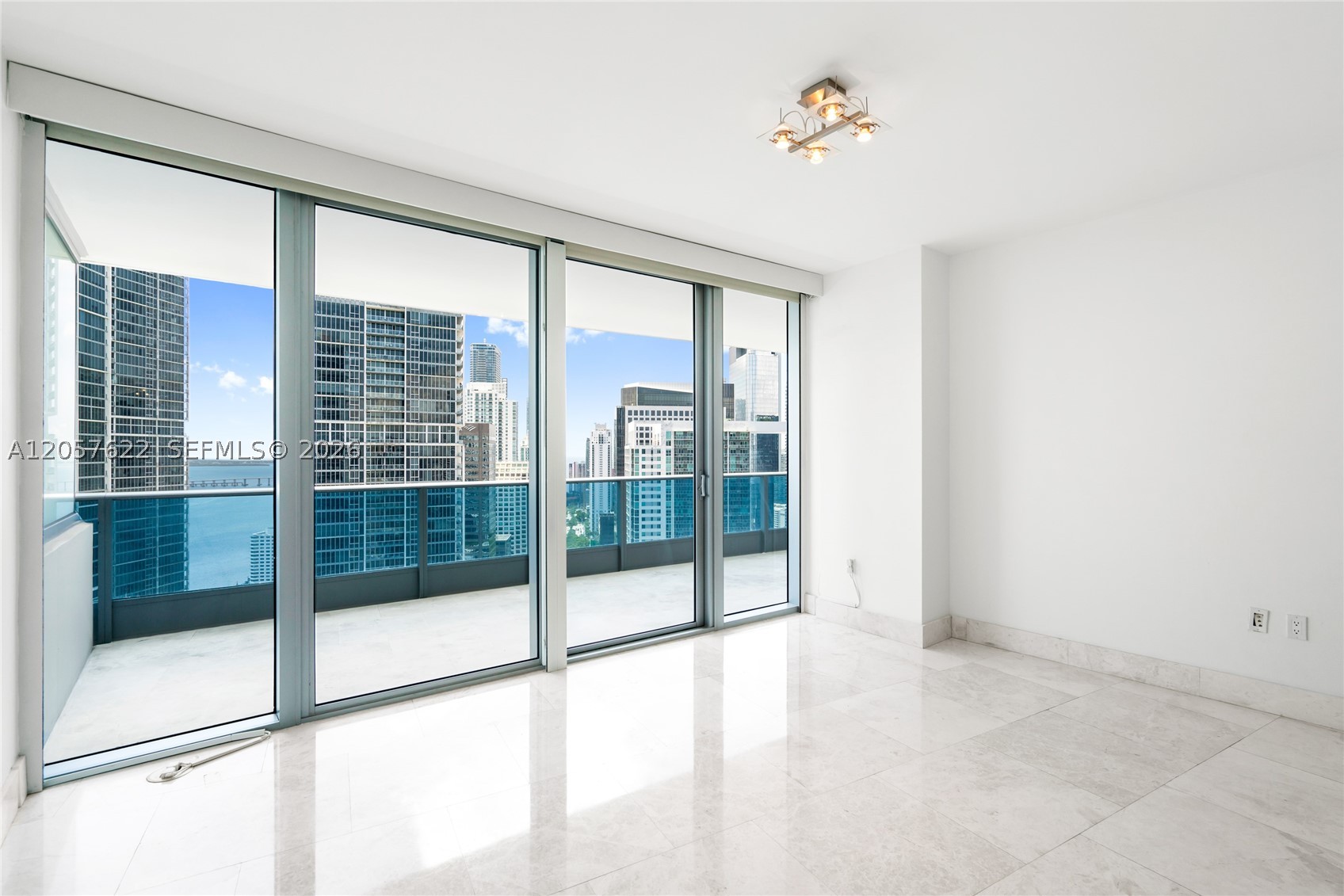 200 Biscayne Boulevard Way #4004, Miami FL 33131