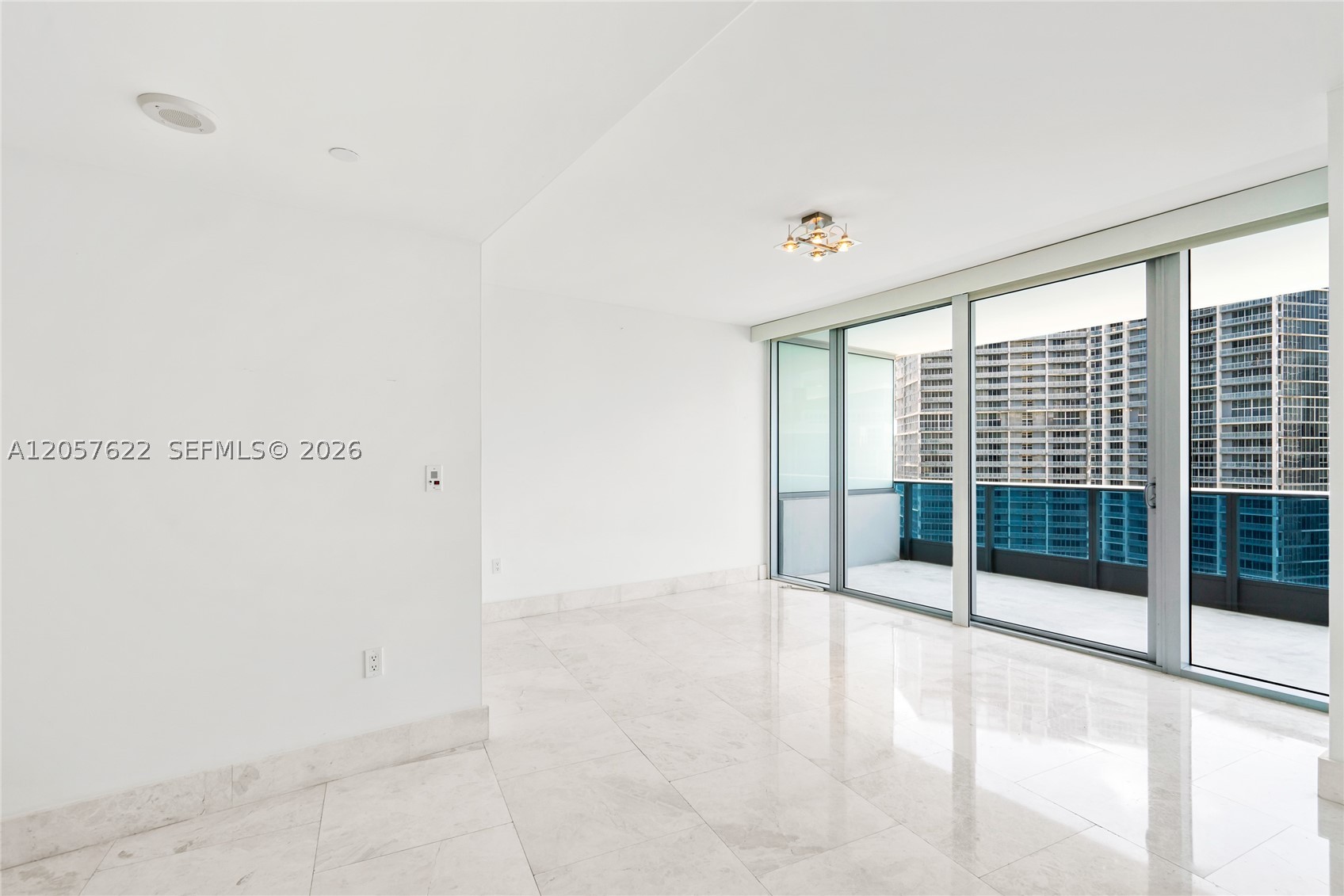 200 Biscayne Boulevard Way #4004, Miami FL 33131