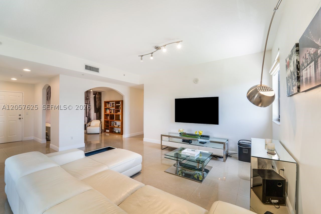 8395 SW 73rd Ave #412, Miami FL 33143