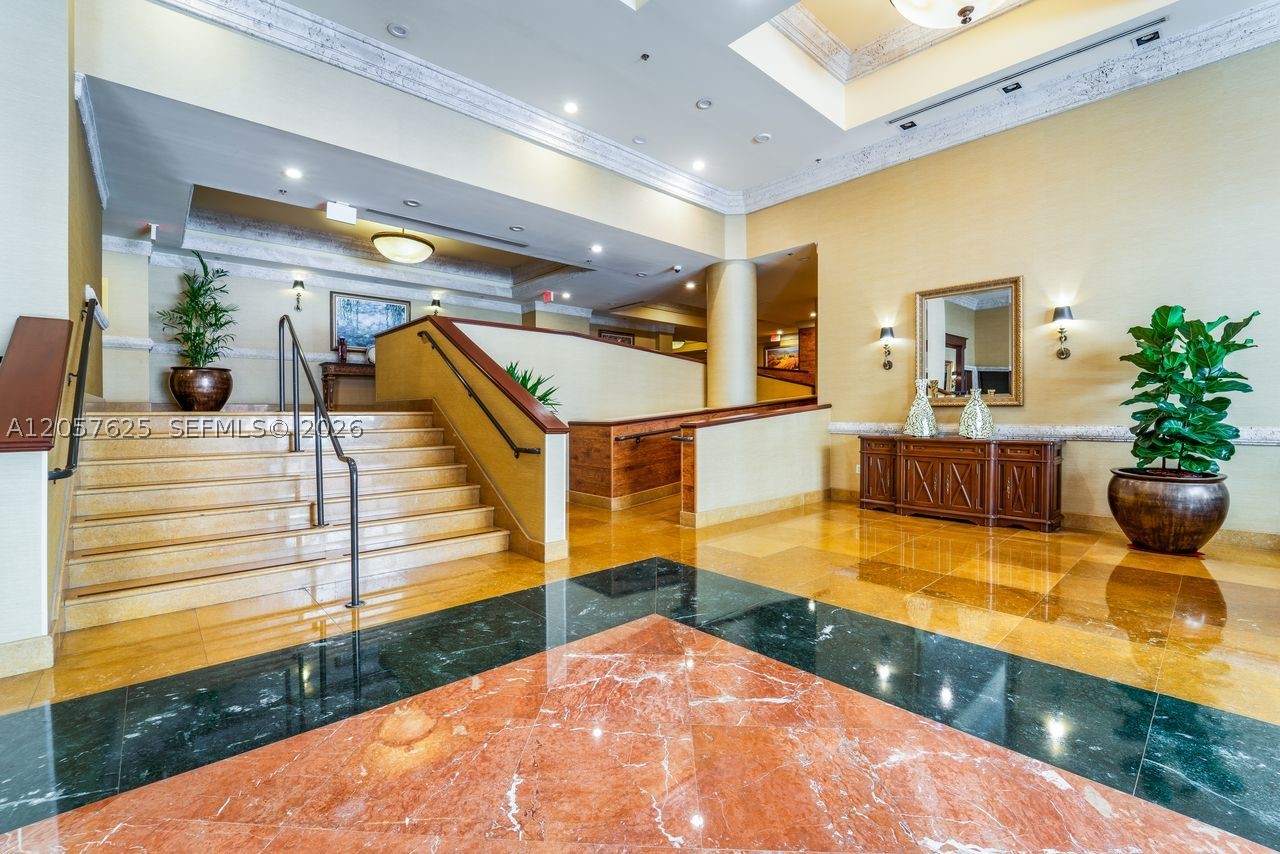 8395 SW 73rd Ave #412, Miami FL 33143