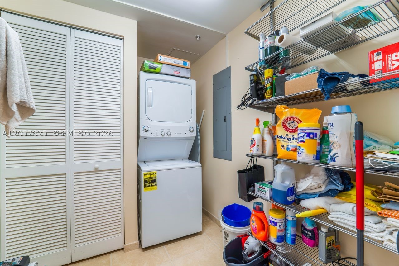 8395 SW 73rd Ave #412, Miami FL 33143