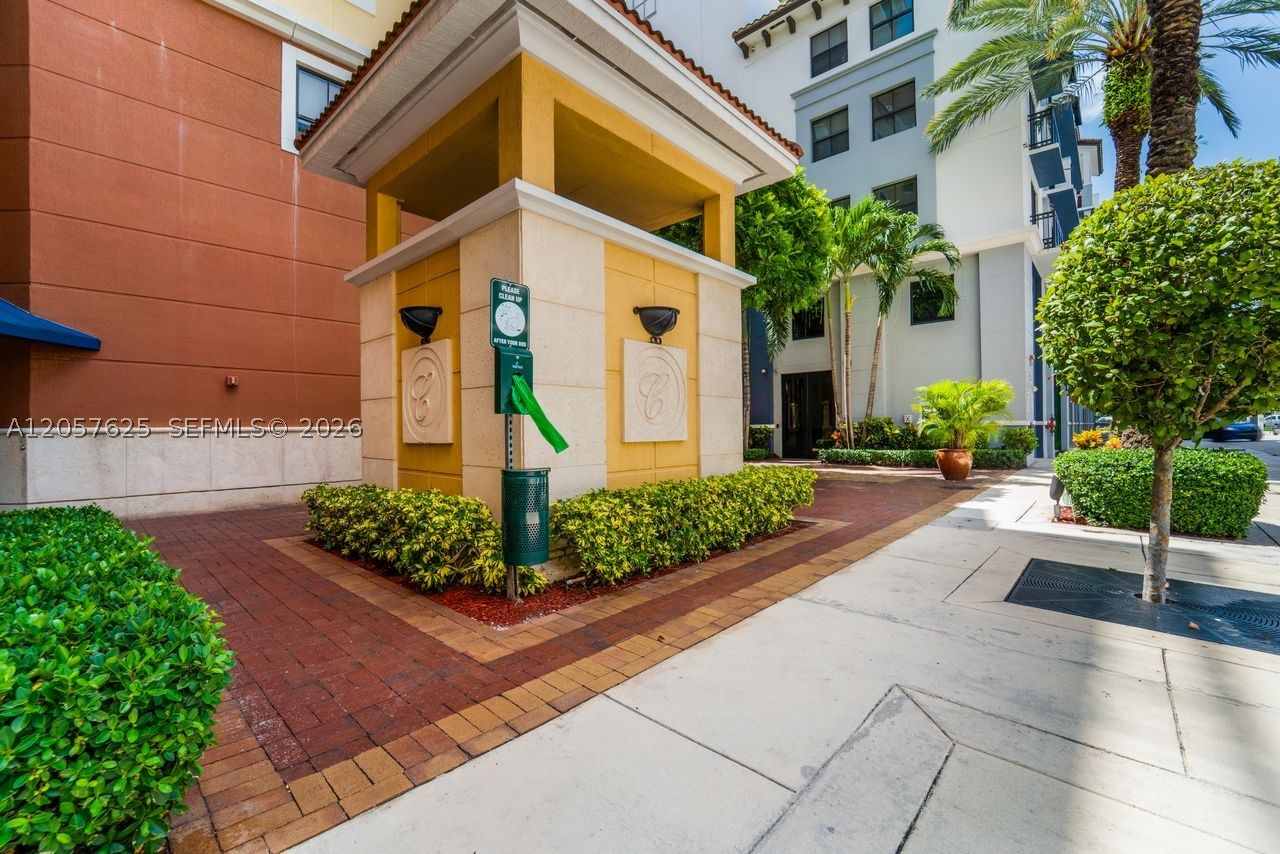 8395 SW 73rd Ave #412, Miami FL 33143