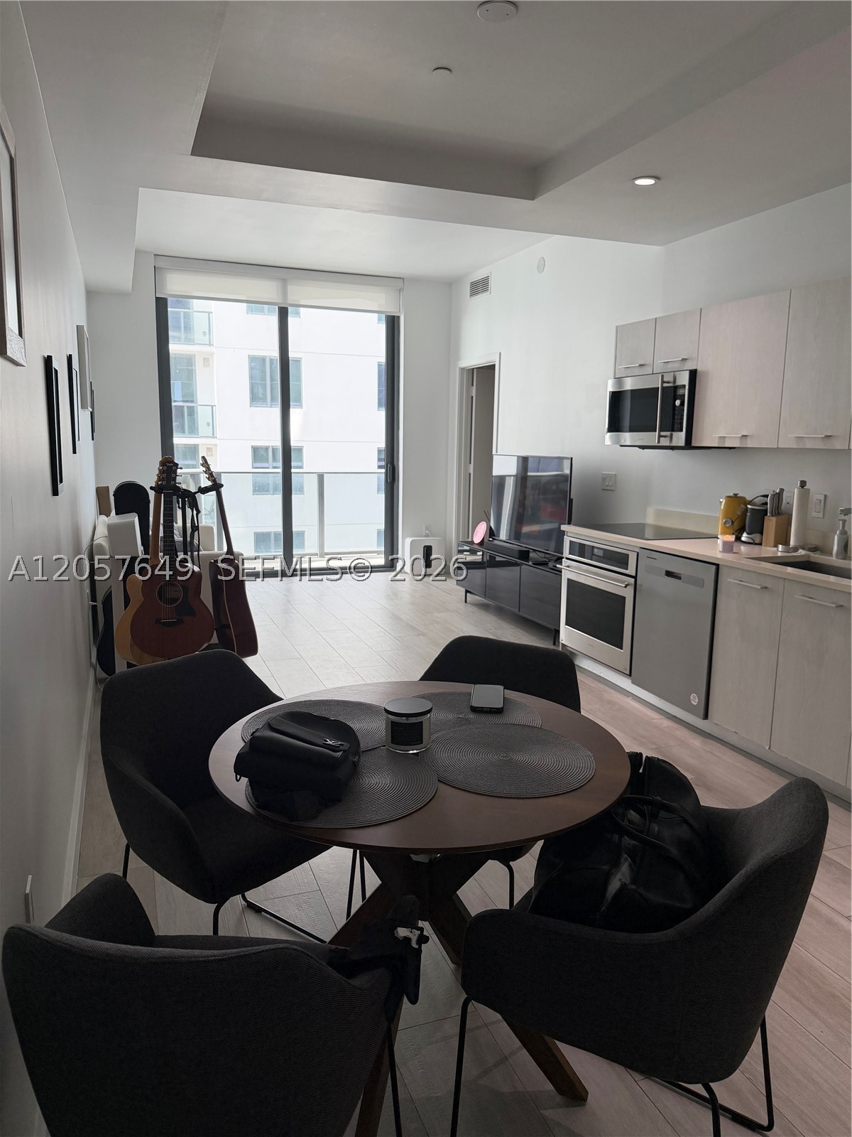 55 SW 9th St #4209, Miami FL 33130