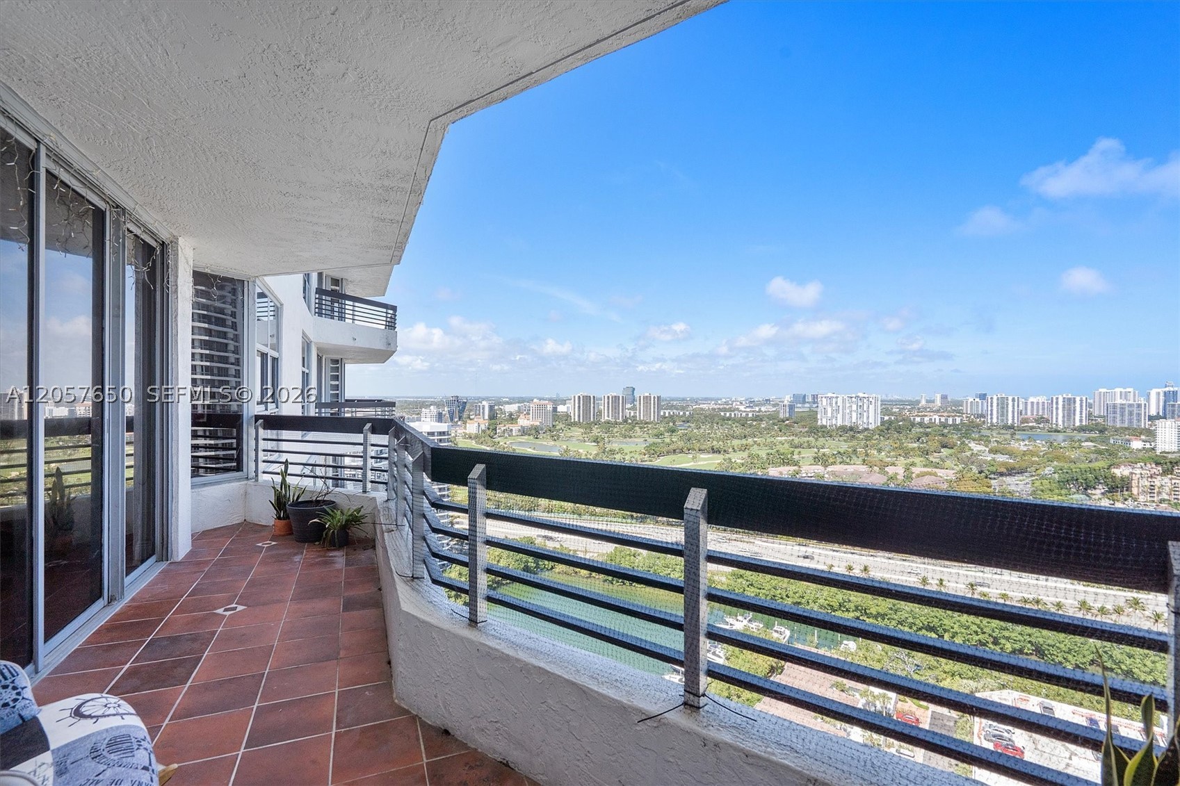 3530 Mystic Pointe Dr #2907, Aventura FL 33180