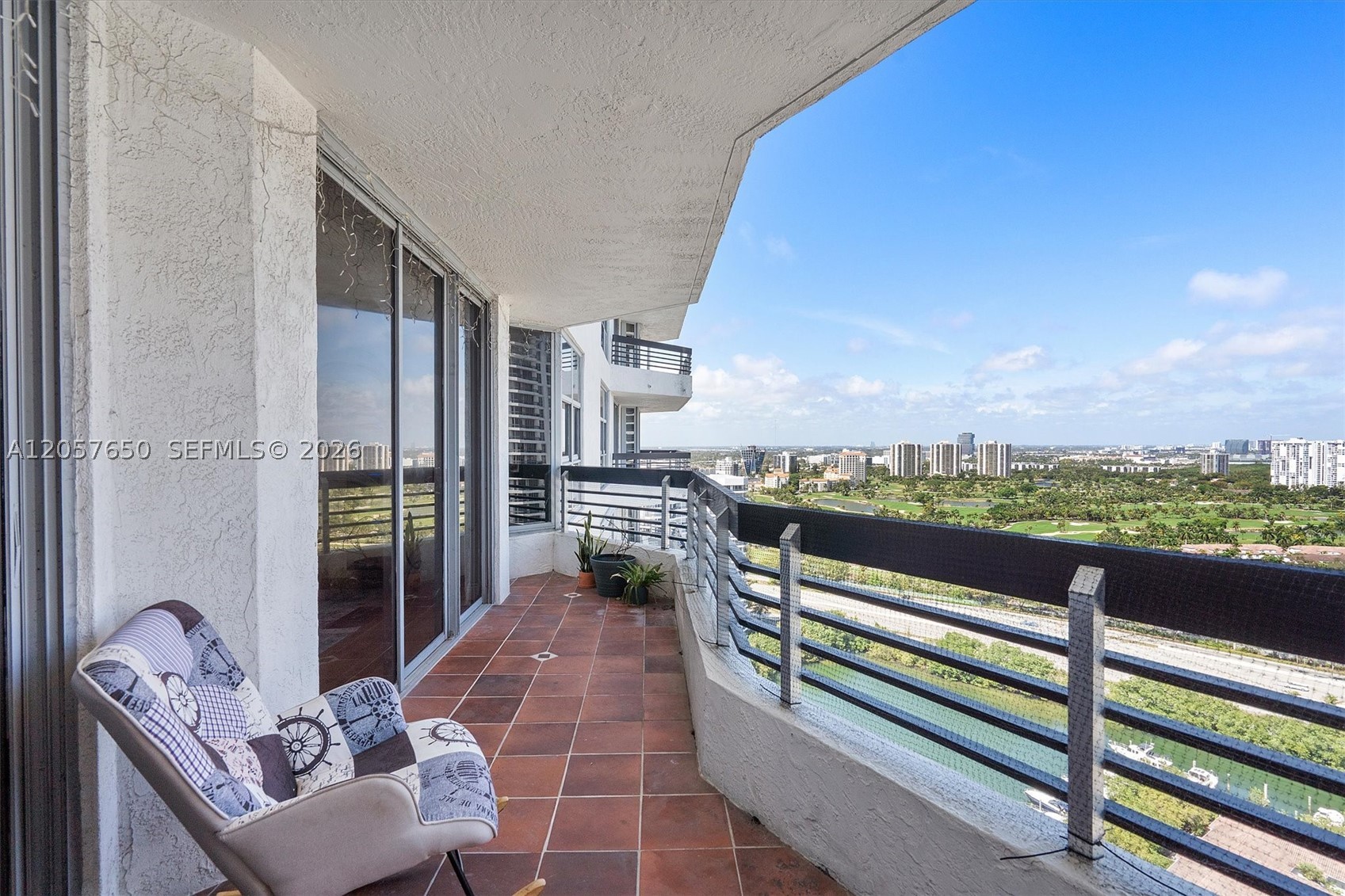 3530 Mystic Pointe Dr #2907, Aventura FL 33180