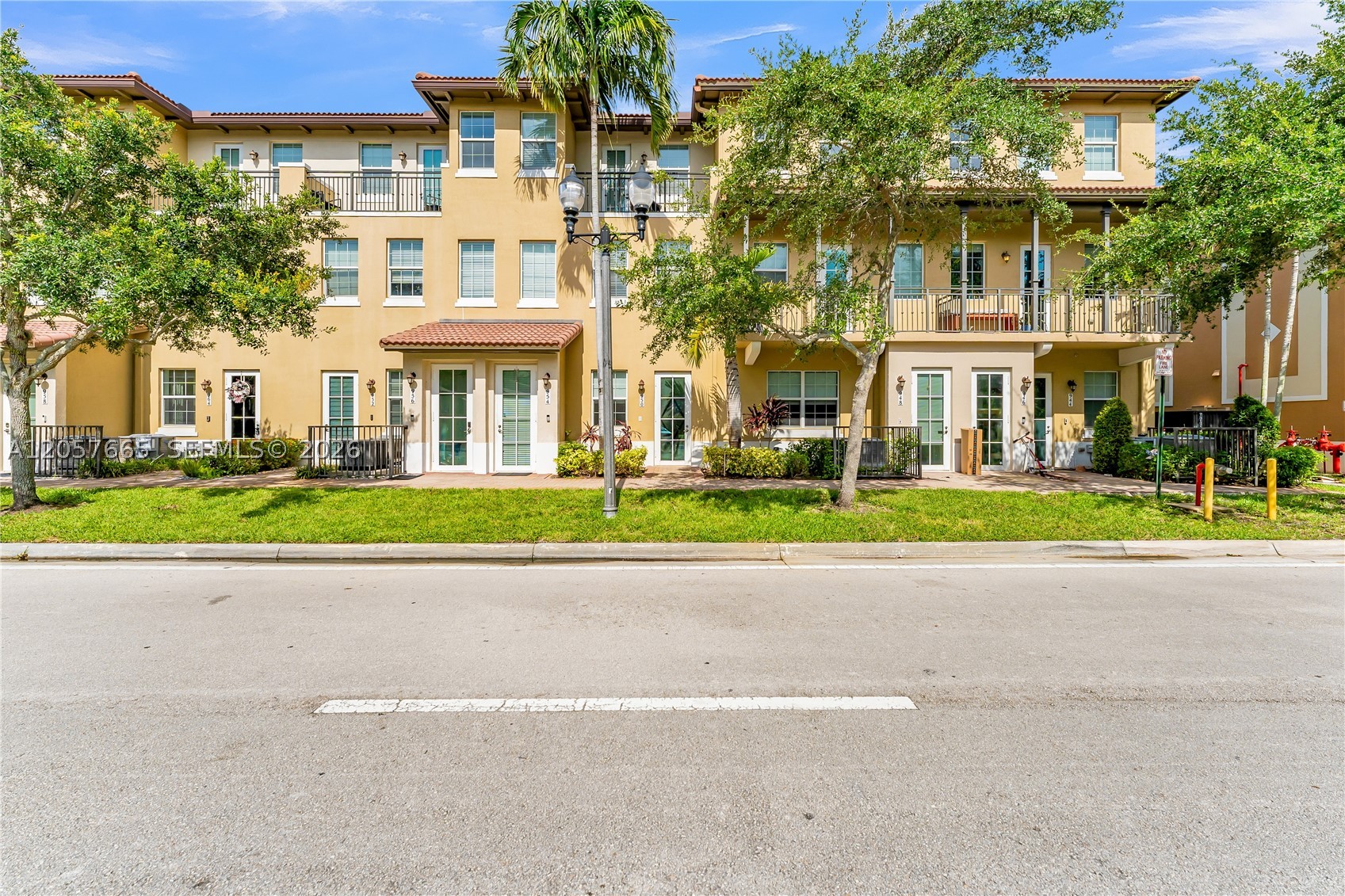 950 SW 147th Ave #2611, Pembroke Pines FL 33027