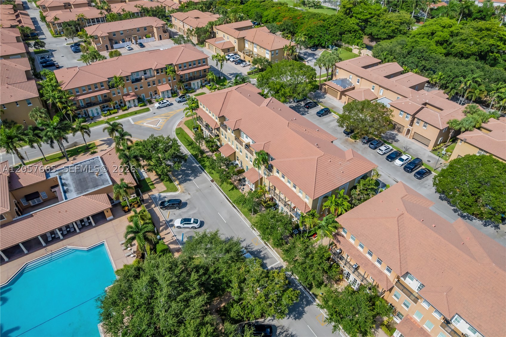 950 SW 147th Ave #2611, Pembroke Pines FL 33027