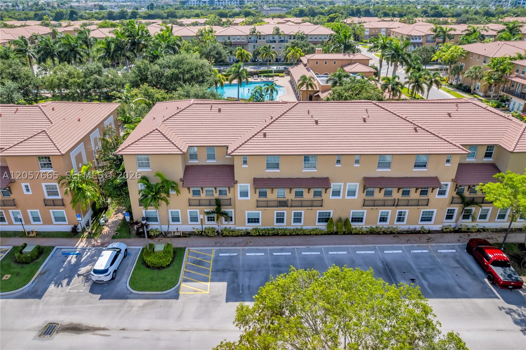 950 SW 147th Ave #2611, Pembroke Pines FL 33027