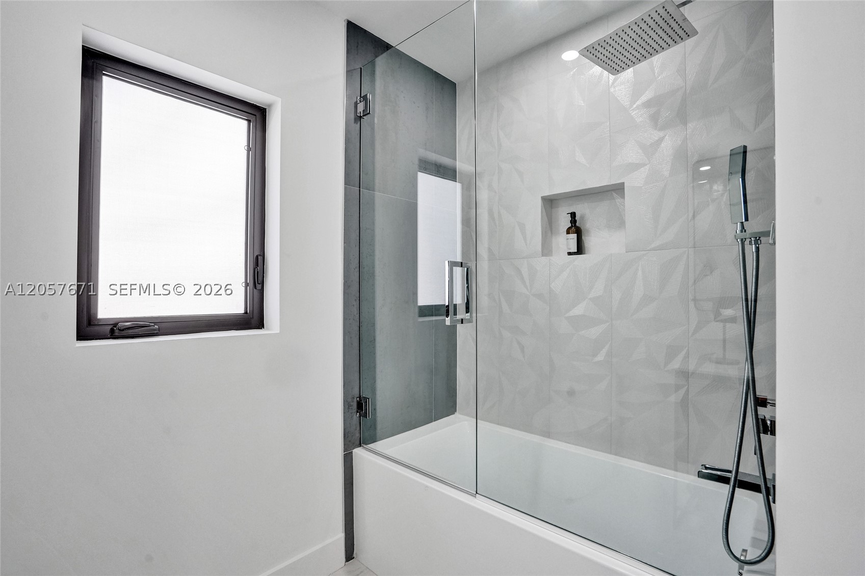 3010 NE 46th Street #0, Fort Lauderdale FL 33308