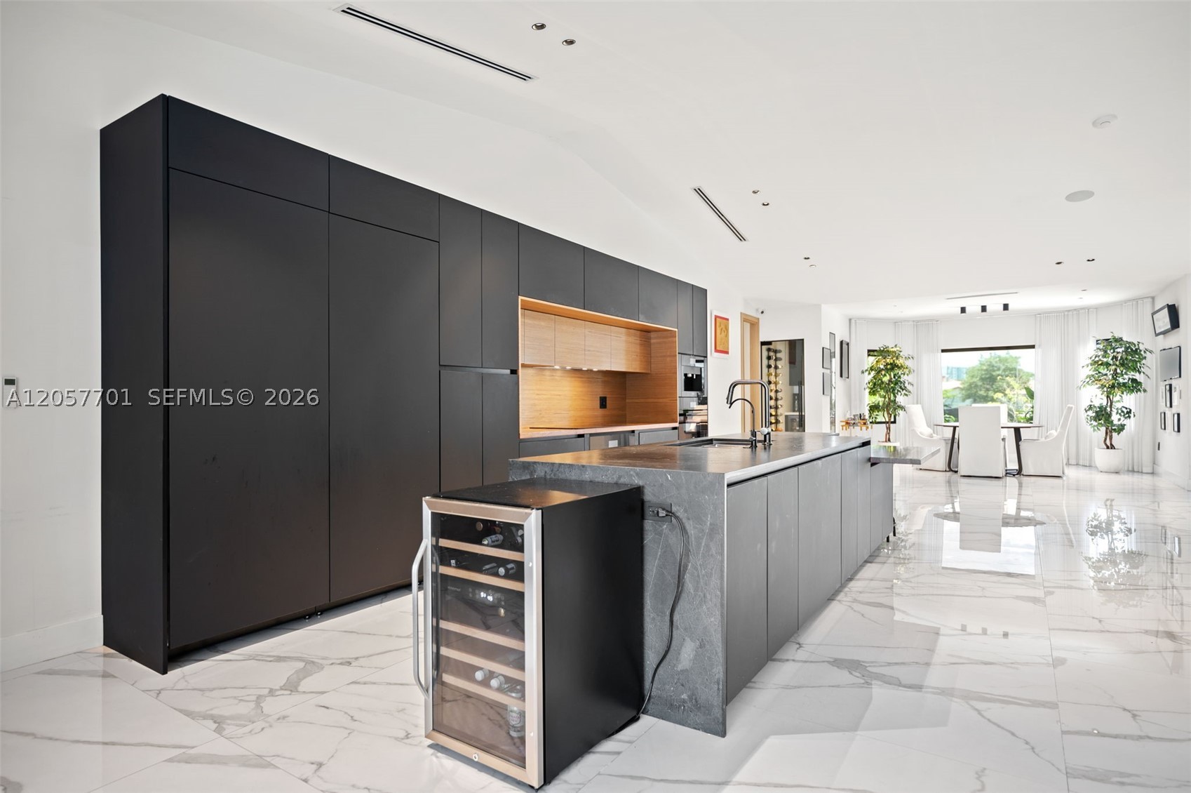 16431 NE 34th Ave, North Miami Beach FL 33160