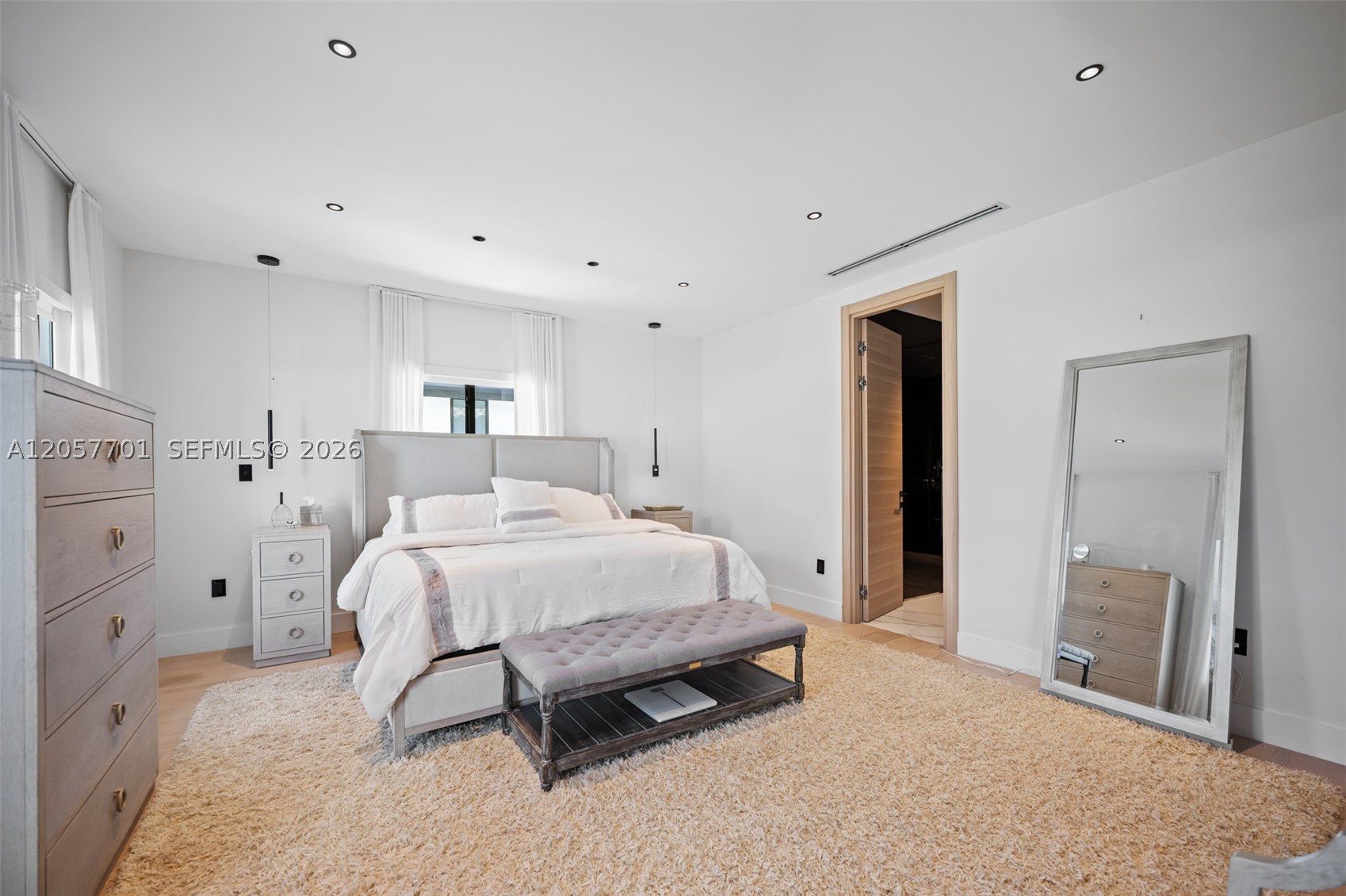 16431 NE 34th Ave, North Miami Beach FL 33160