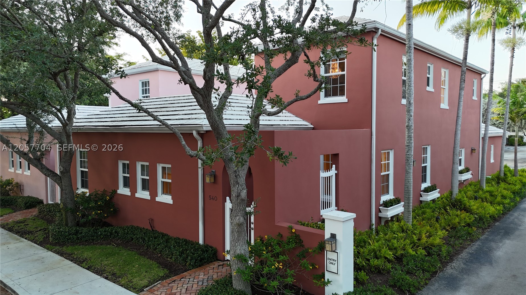 540 Loretto Ave #19, Coral Gables FL 33146