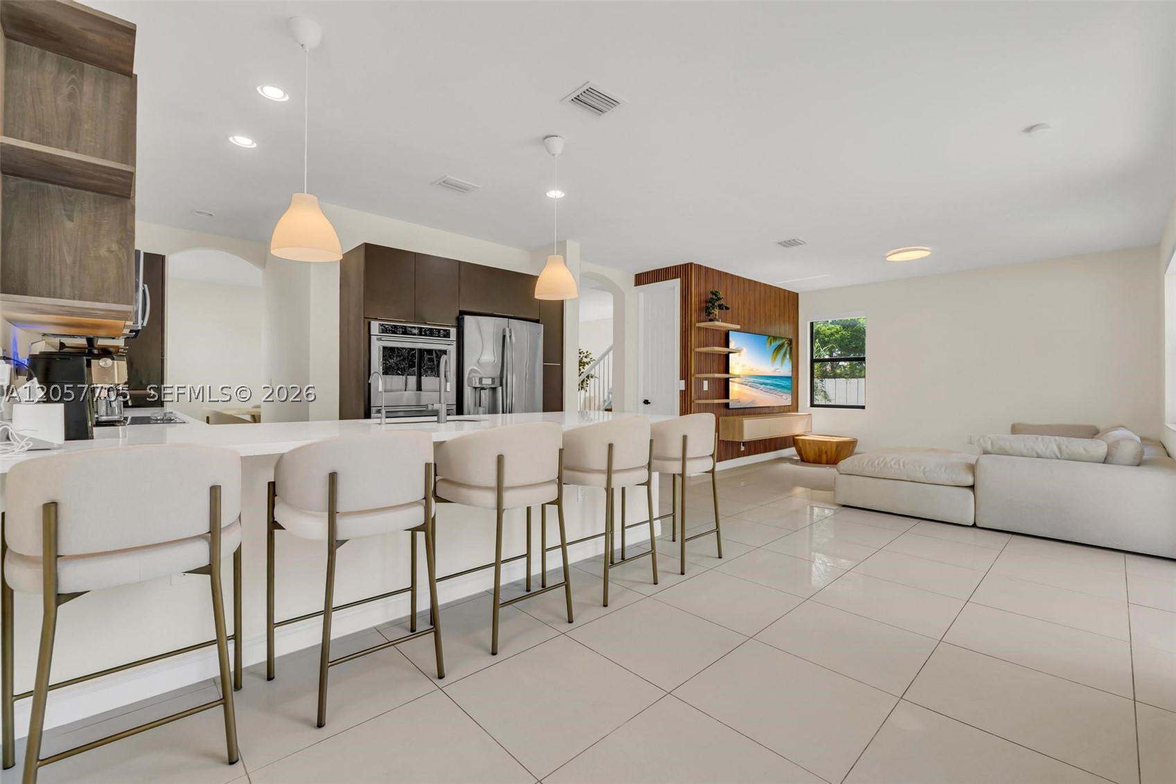 10204 NW 86th St, Doral FL 33178