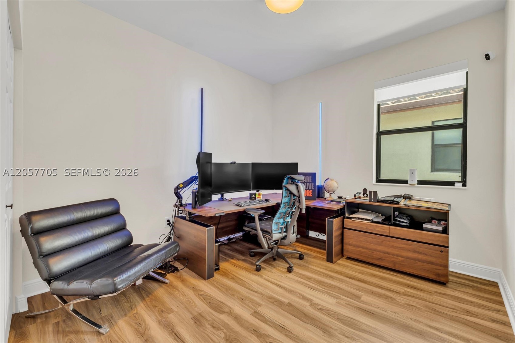 10204 NW 86th St, Doral FL 33178