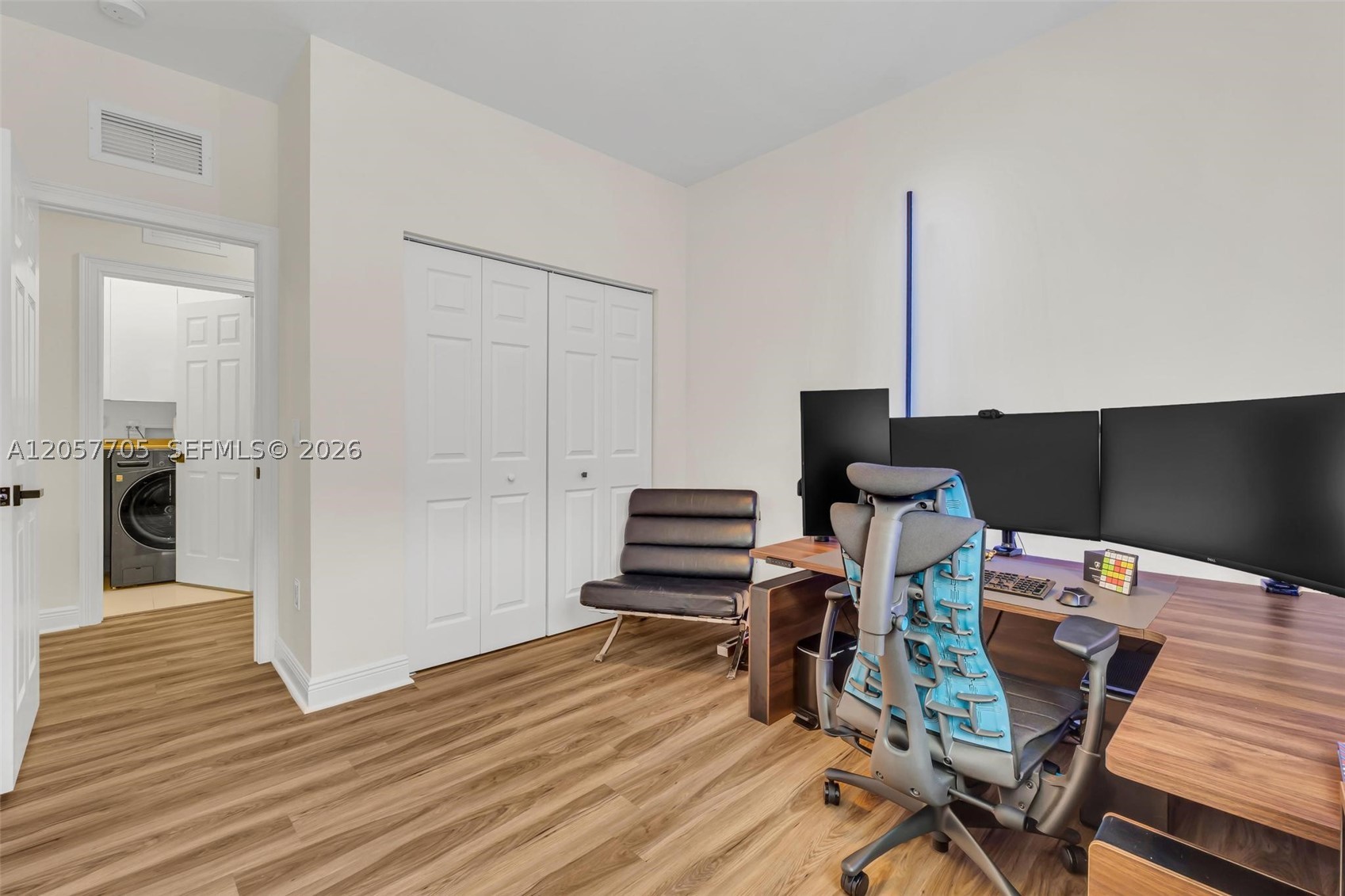 10204 NW 86th St, Doral FL 33178
