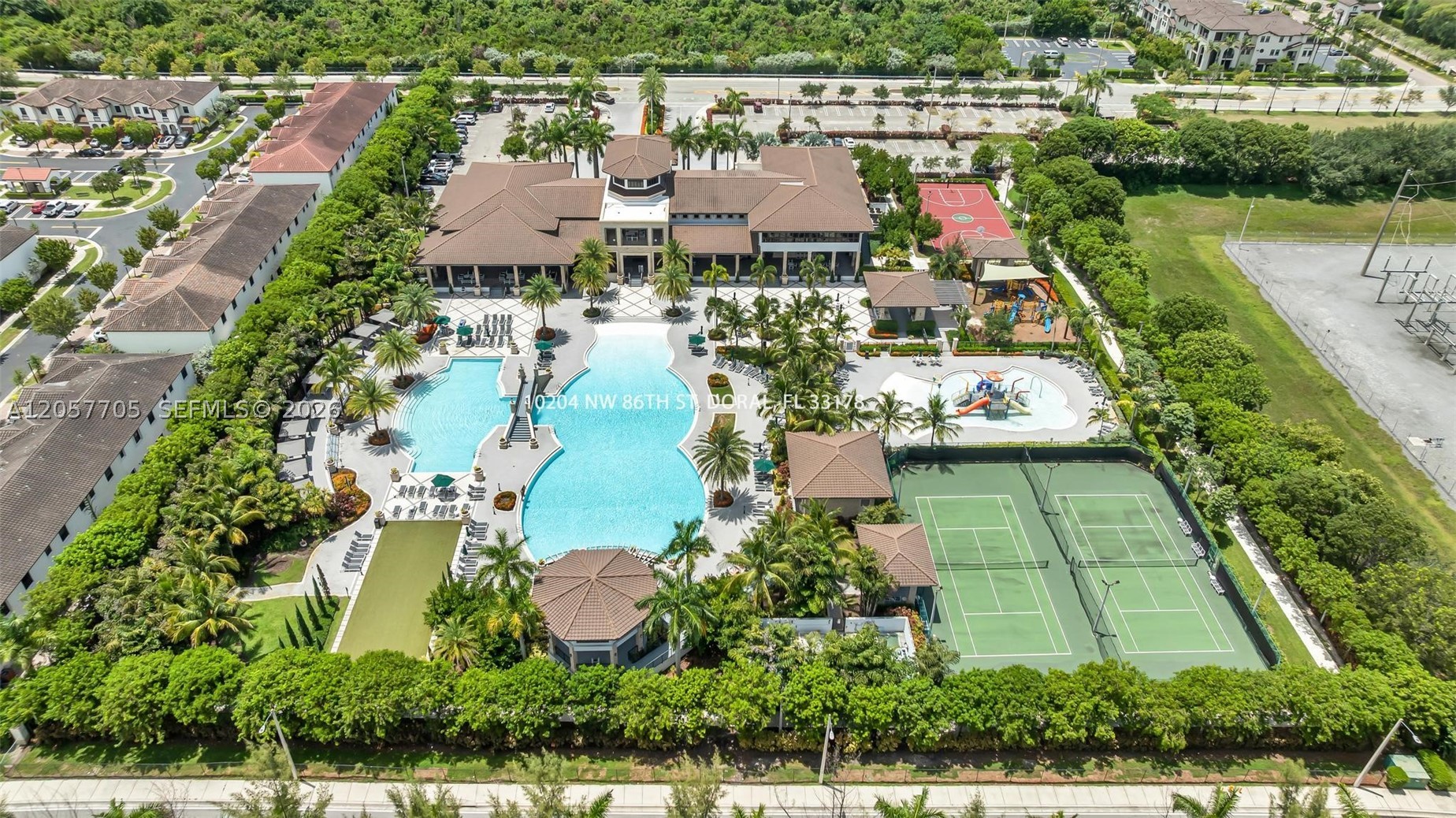 10204 NW 86th St, Doral FL 33178