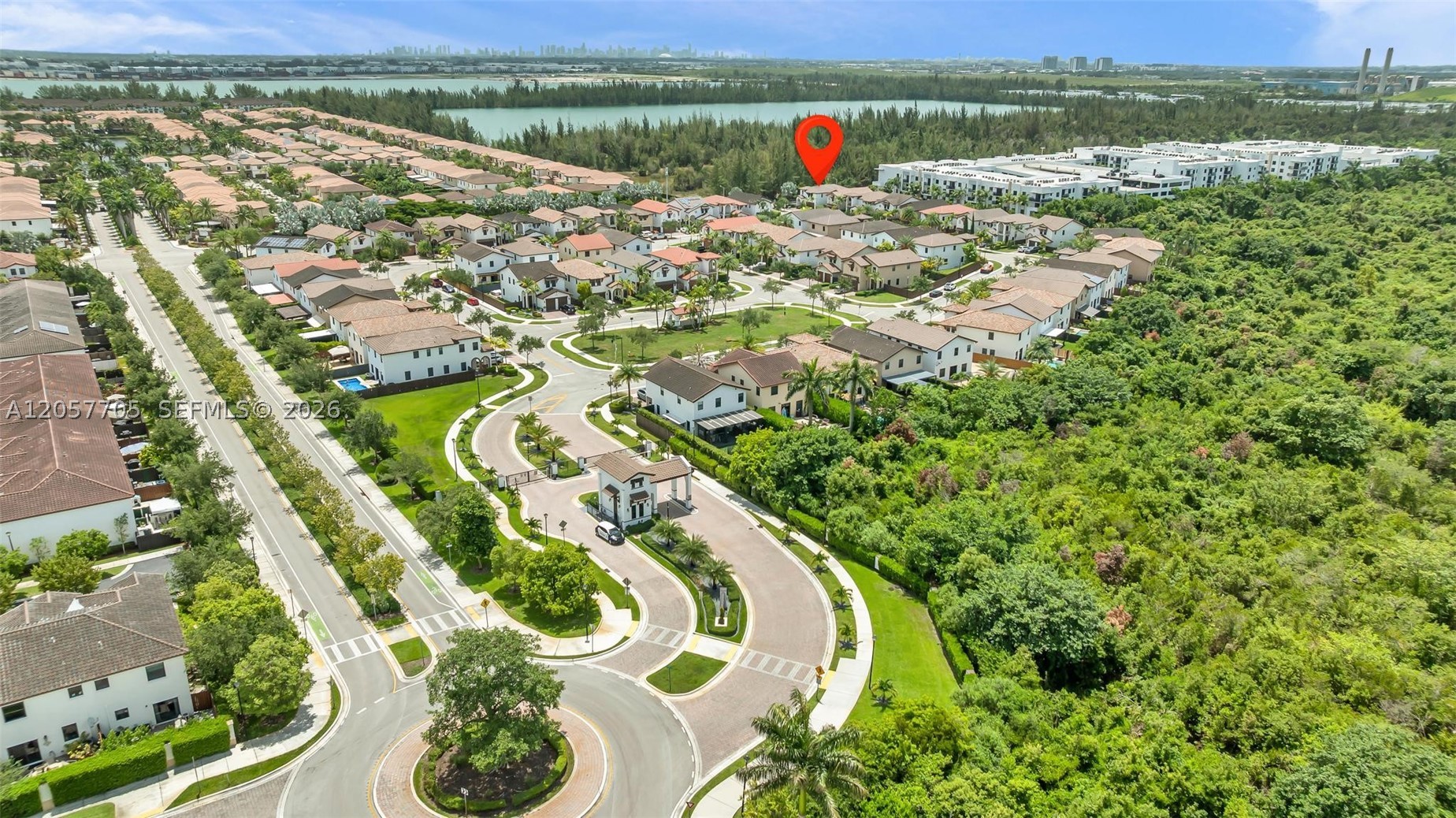 10204 NW 86th St, Doral FL 33178