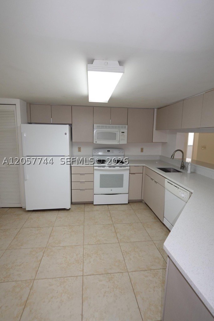 9777 Westview Dr #1121, Coral Springs FL 33076