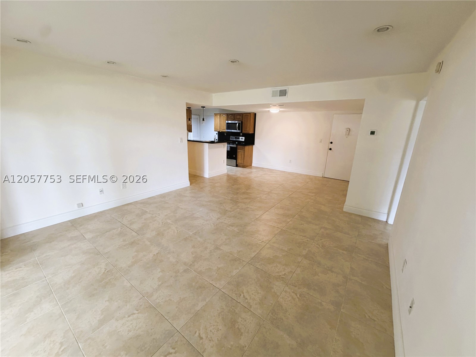 7483 SW 82nd St #A102, Miami FL 33143
