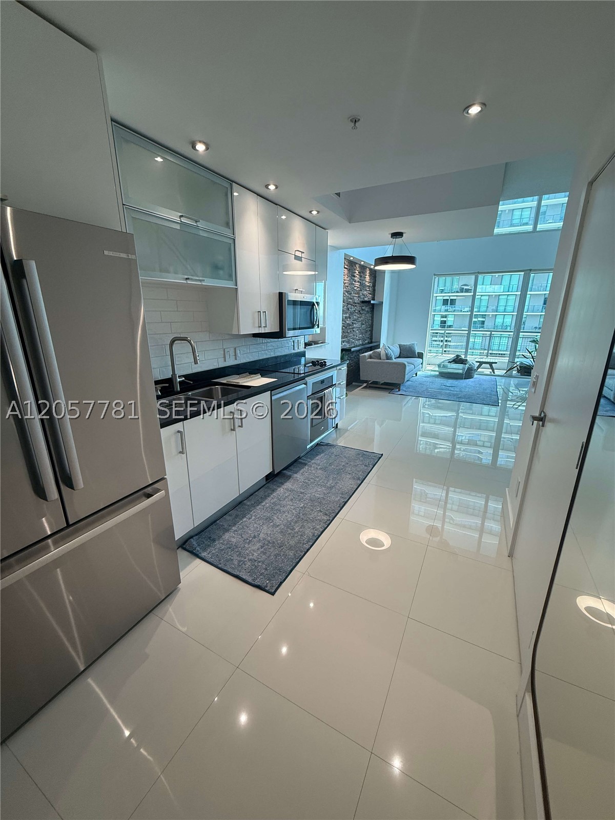 60 SW 13th St #3808, Miami FL 33130