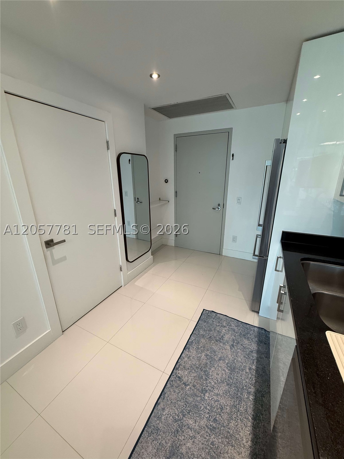 60 SW 13th St #3808, Miami FL 33130
