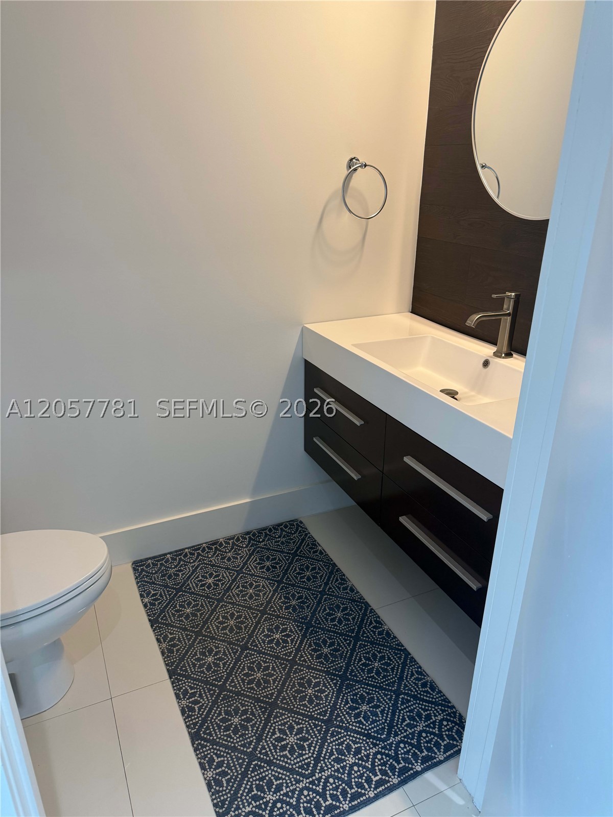 60 SW 13th St #3808, Miami FL 33130